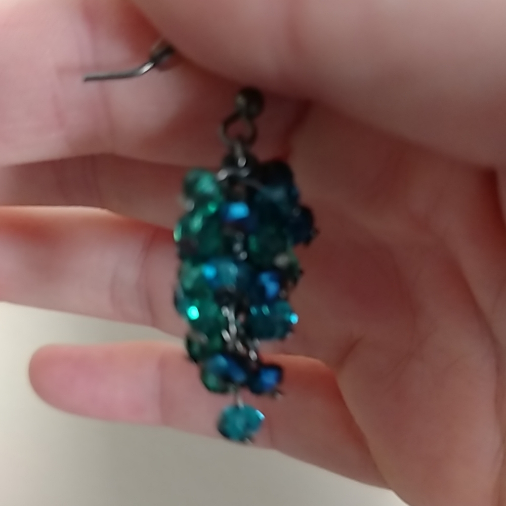 Earrings - Picture 3 of 3